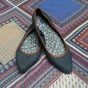 MUST GO - OWO Dr. Scholls Denim Flats